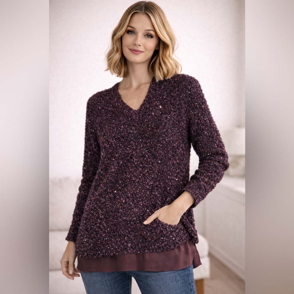 Chic Textured Sweater with Layered Hem